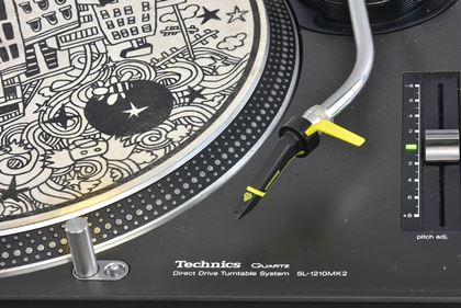 Technics-SL-1210 Mk 2 deck, Concorde cart
